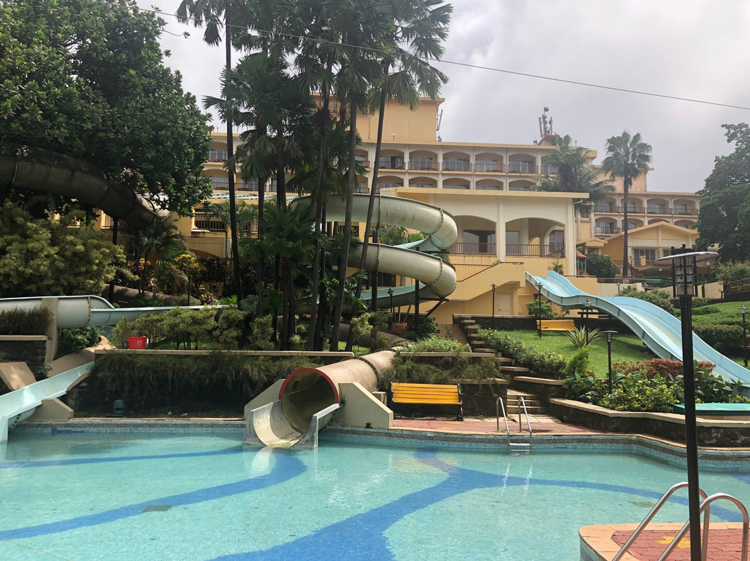 Fariyas Resort Lonavala主图