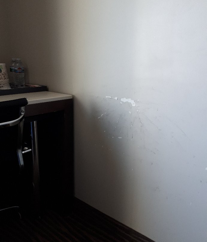 月牙湾酒店主图