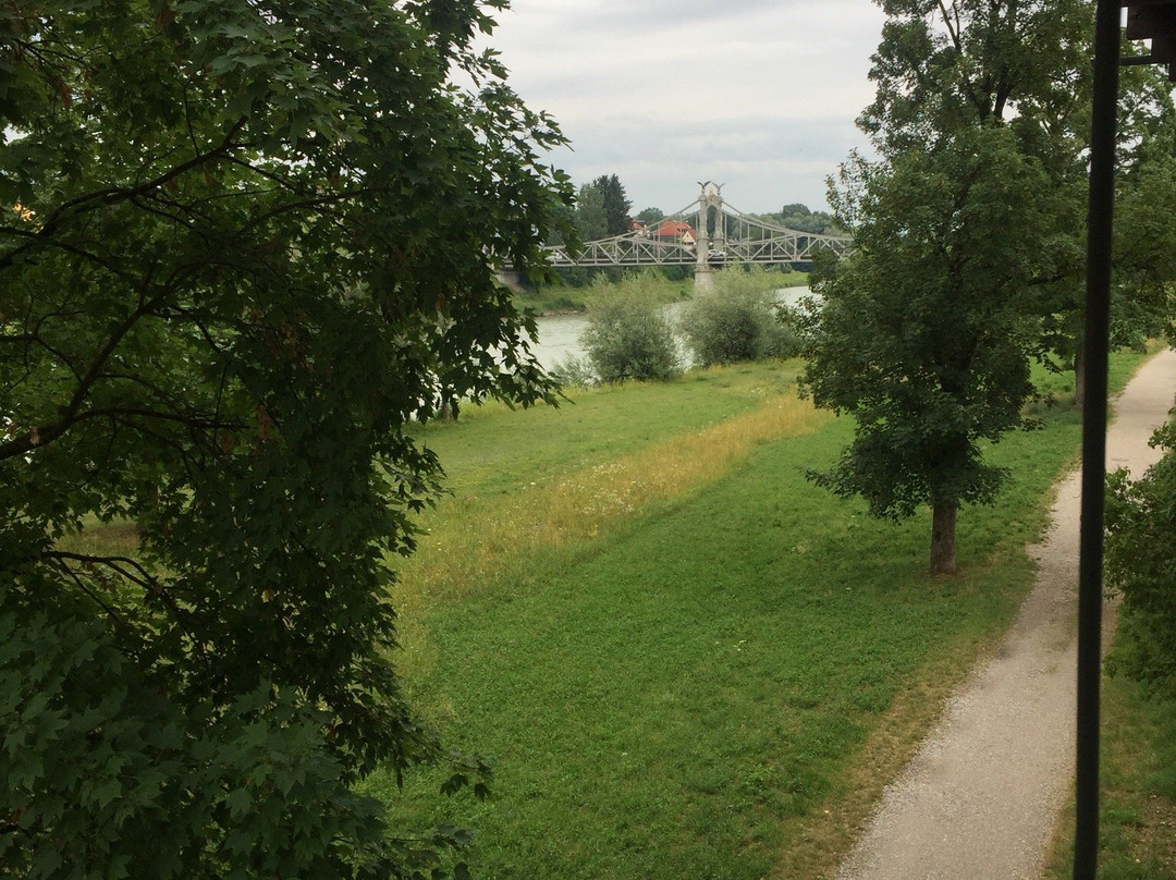 Salzachbrücke-Laufen必去景点