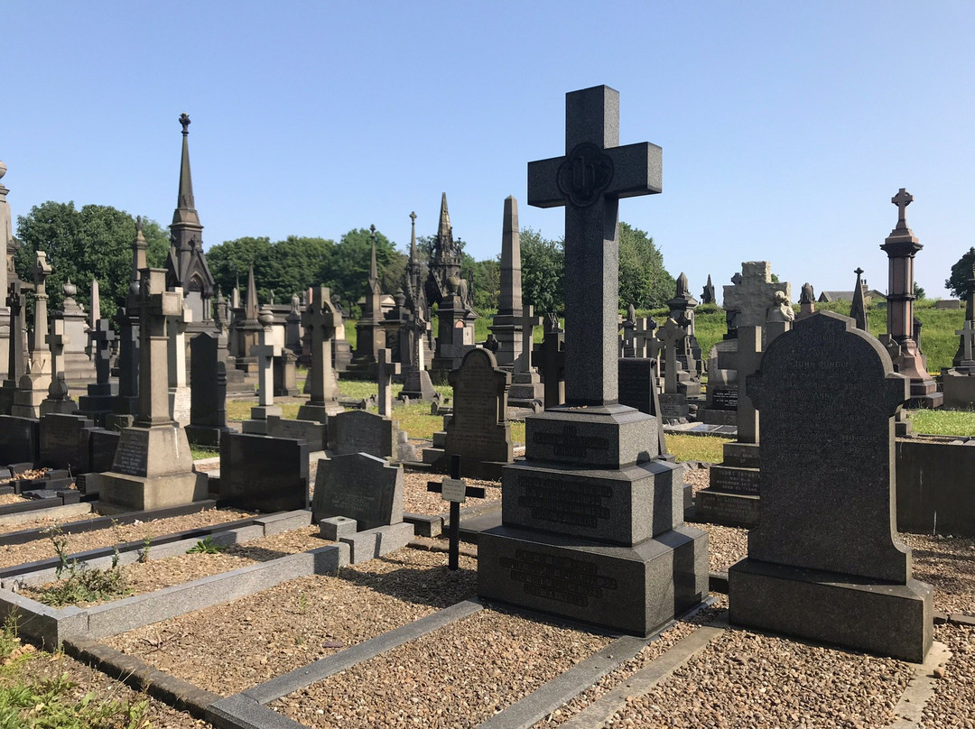 Undercliffe Cemetery景点图片