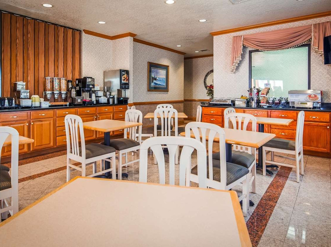 SureStay By Best Western Falfurrias主图