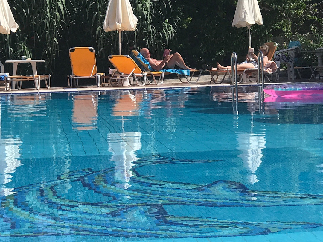 Tara Beach Hotel主图