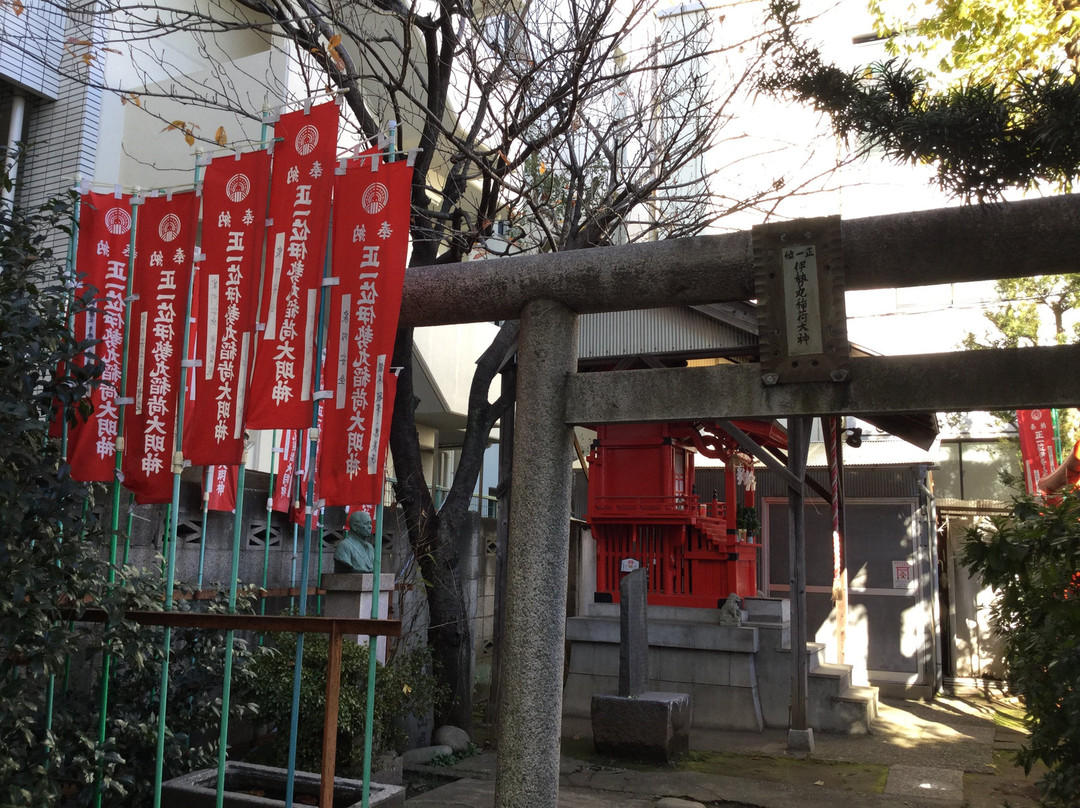Isemaru Inari Taishin Shrine景点图片