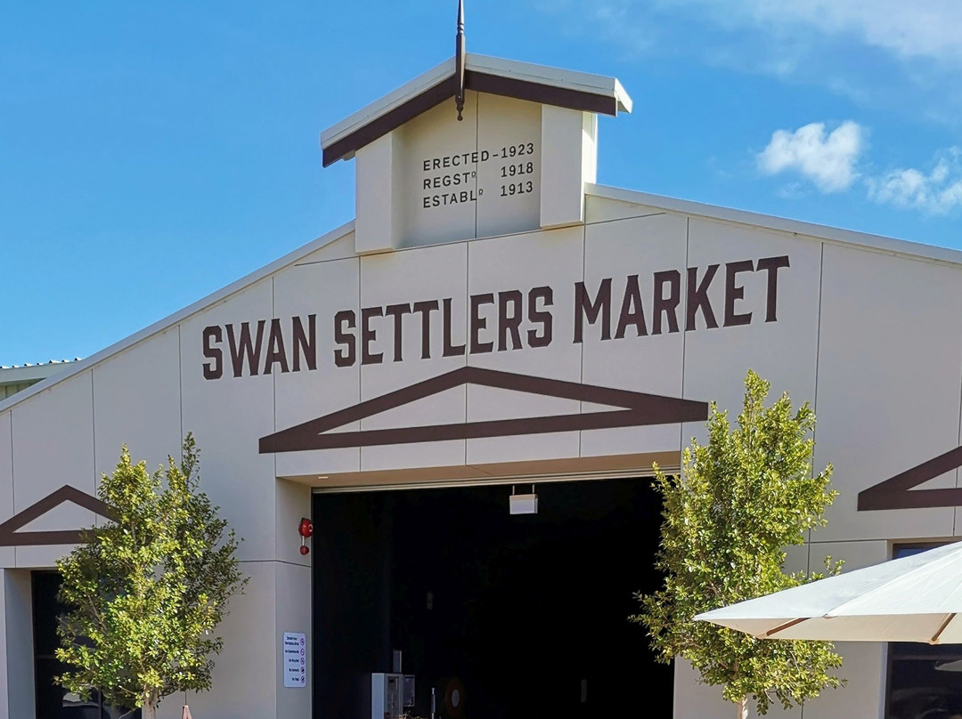 Swan Settlers Market景点图片