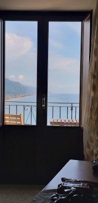 Un Oblo Sul Mare主图