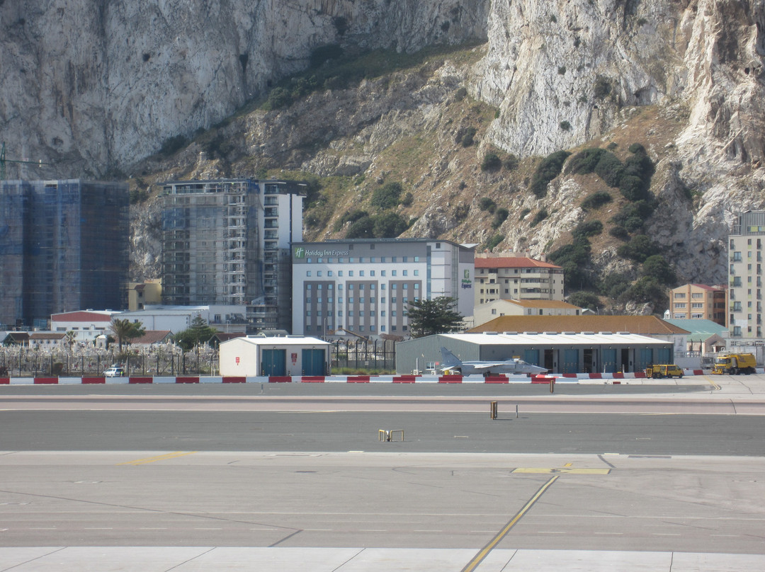Holiday Inn Express Gibraltar by IHG主图