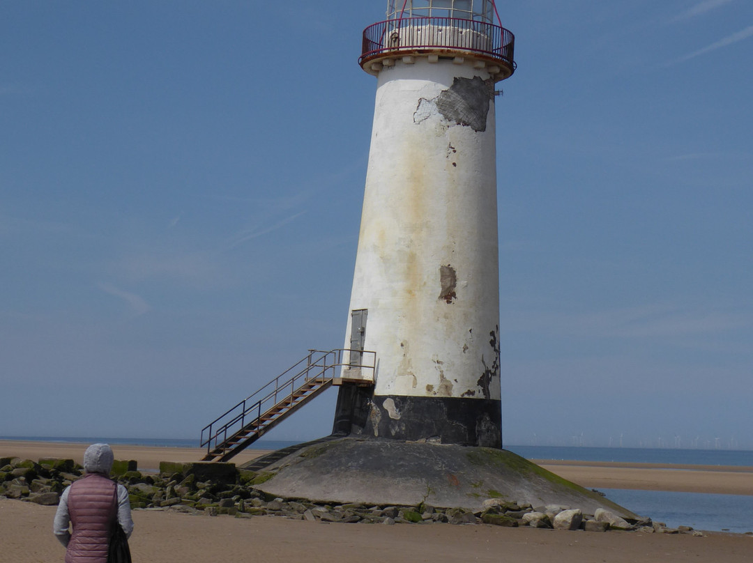 Talacre Beach景点图片