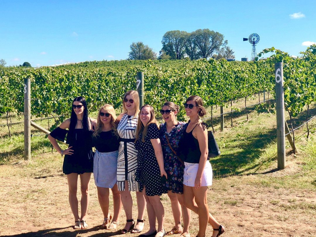 Vino & Co Tours-Queanbeyan必去景点