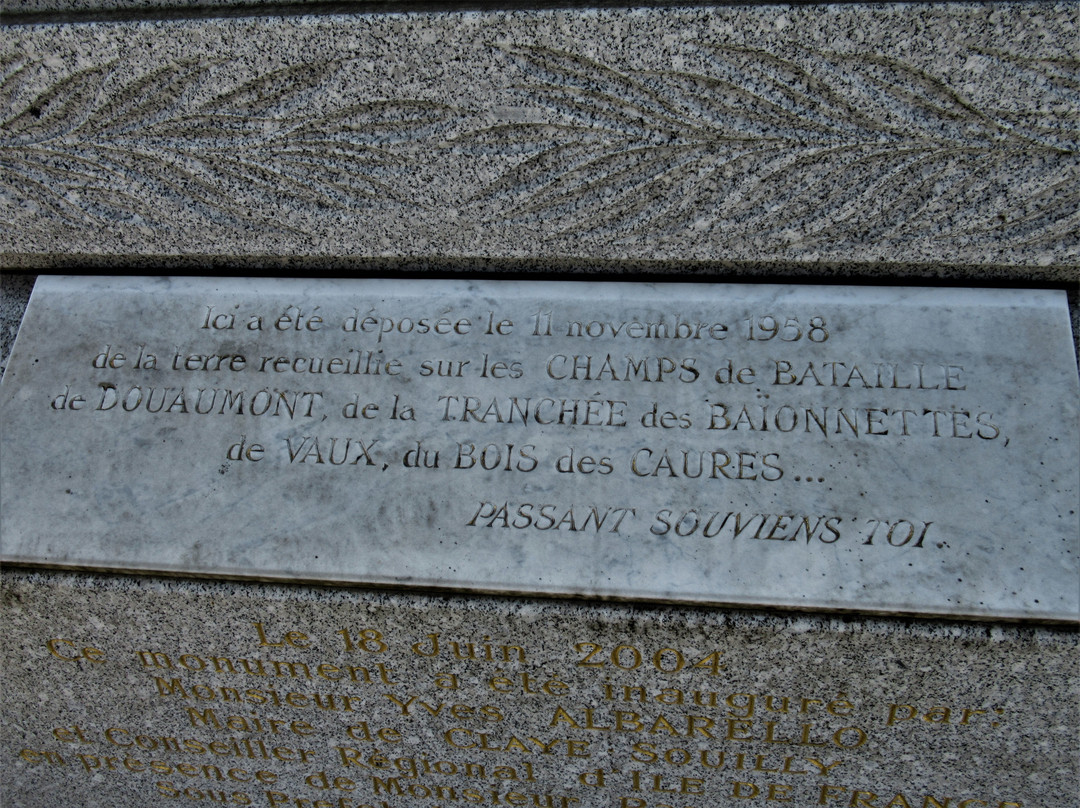 Monument Aux Morts景点图片