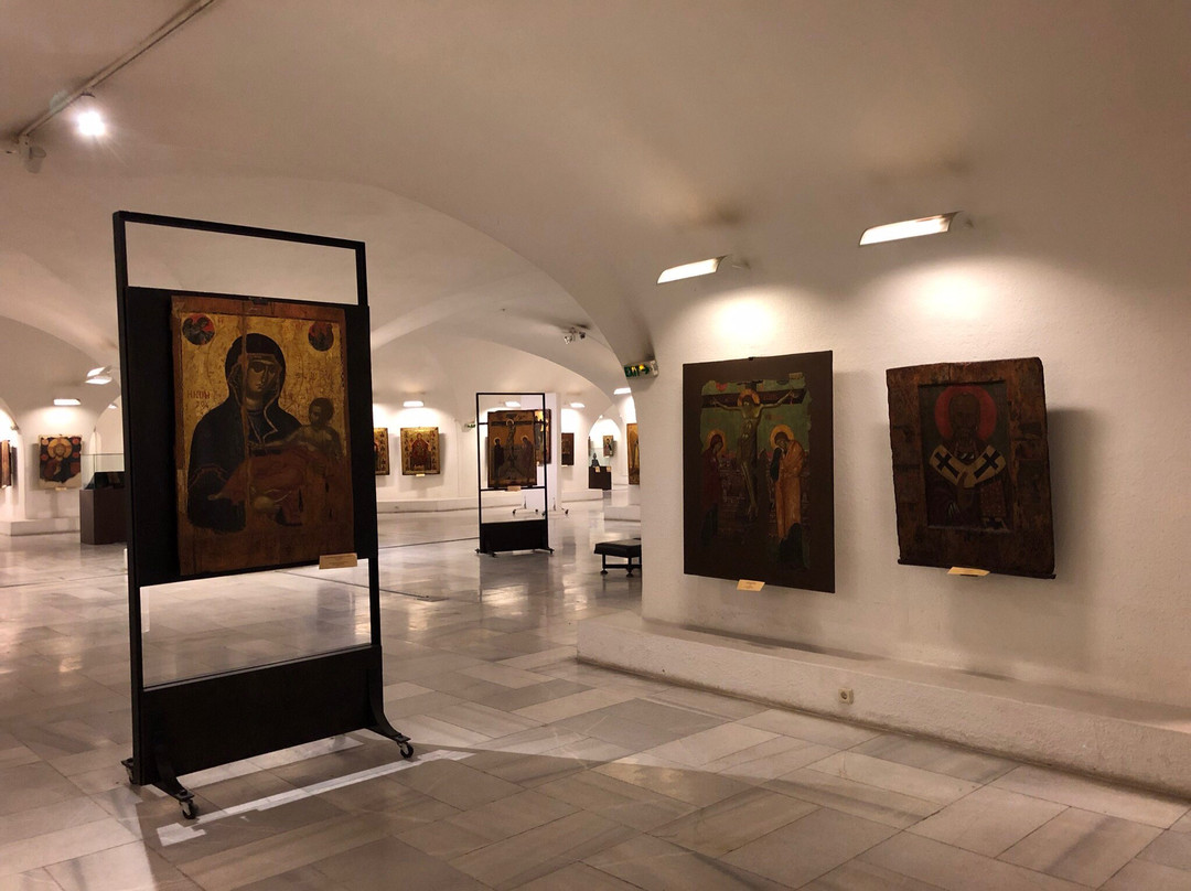 Alexander Nevsky Crypt Museum景点图片