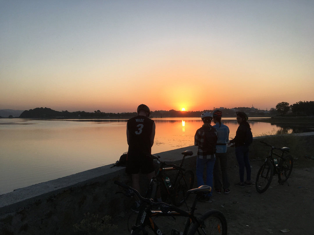 Lets Trip Cycle Tours景点图片