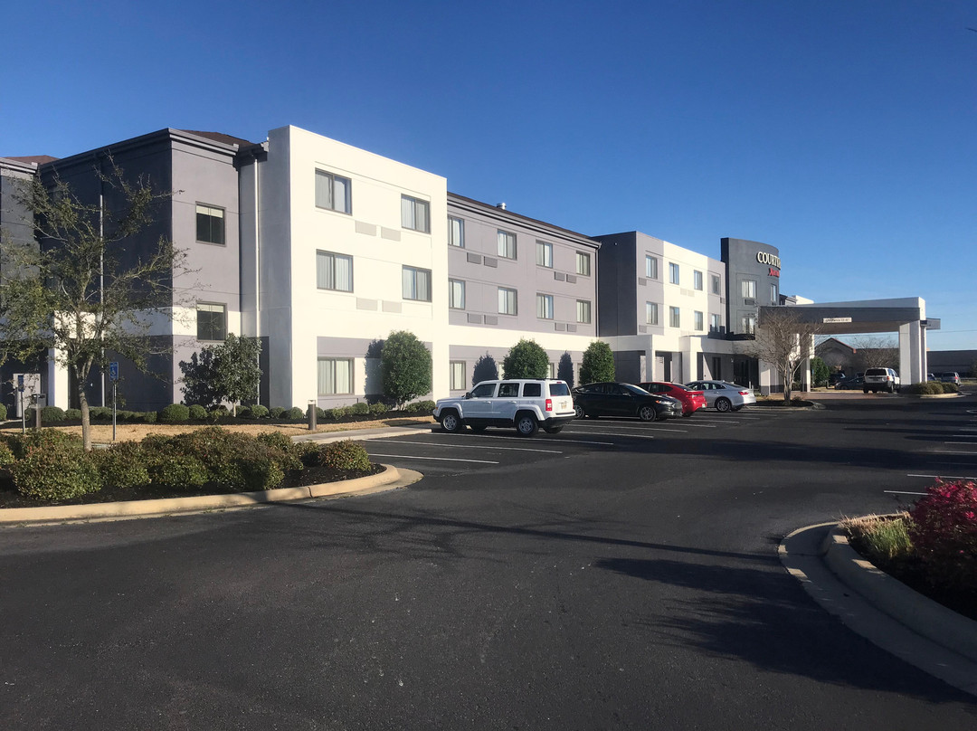 亚历山大万怡酒店主图