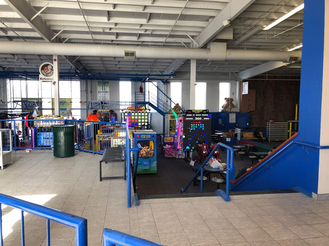 Bingemans Big Splash-基奇纳必去景点