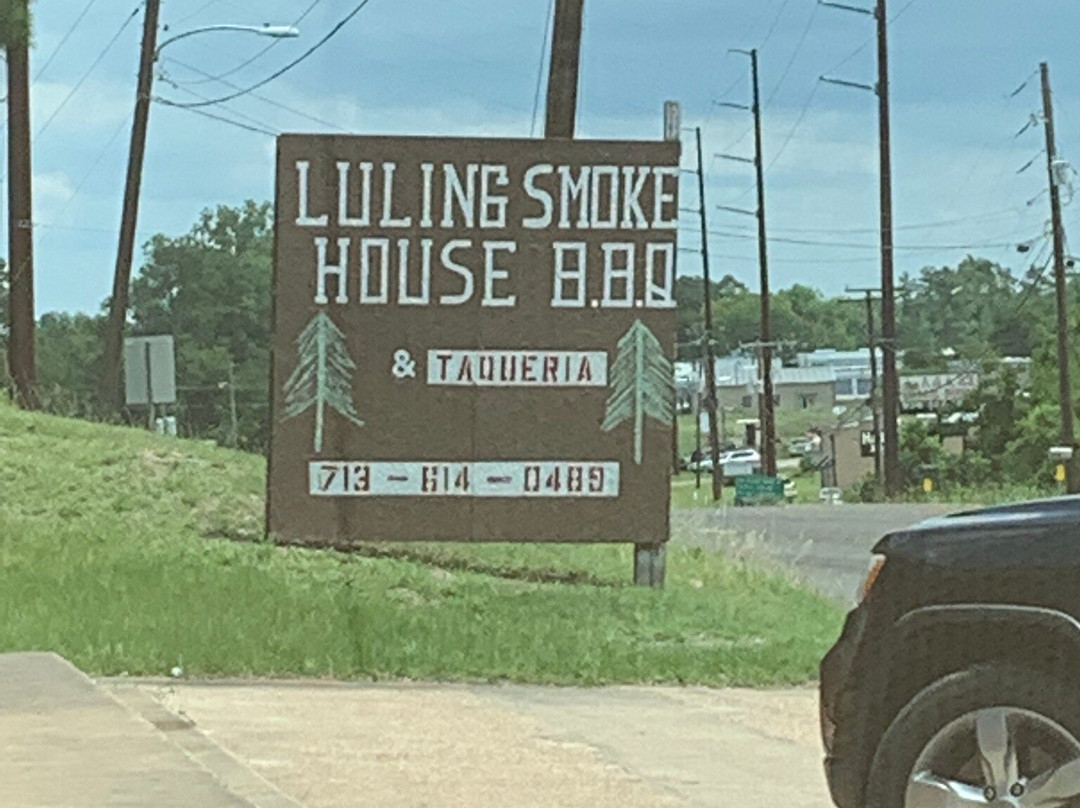 Luling Smoke House BBQ and Taqueria