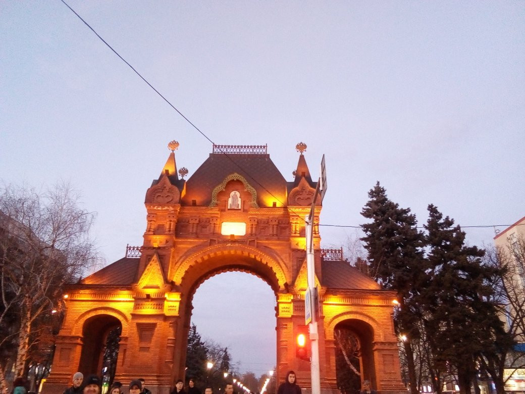 Alexander Arc de Triomphe景点图片