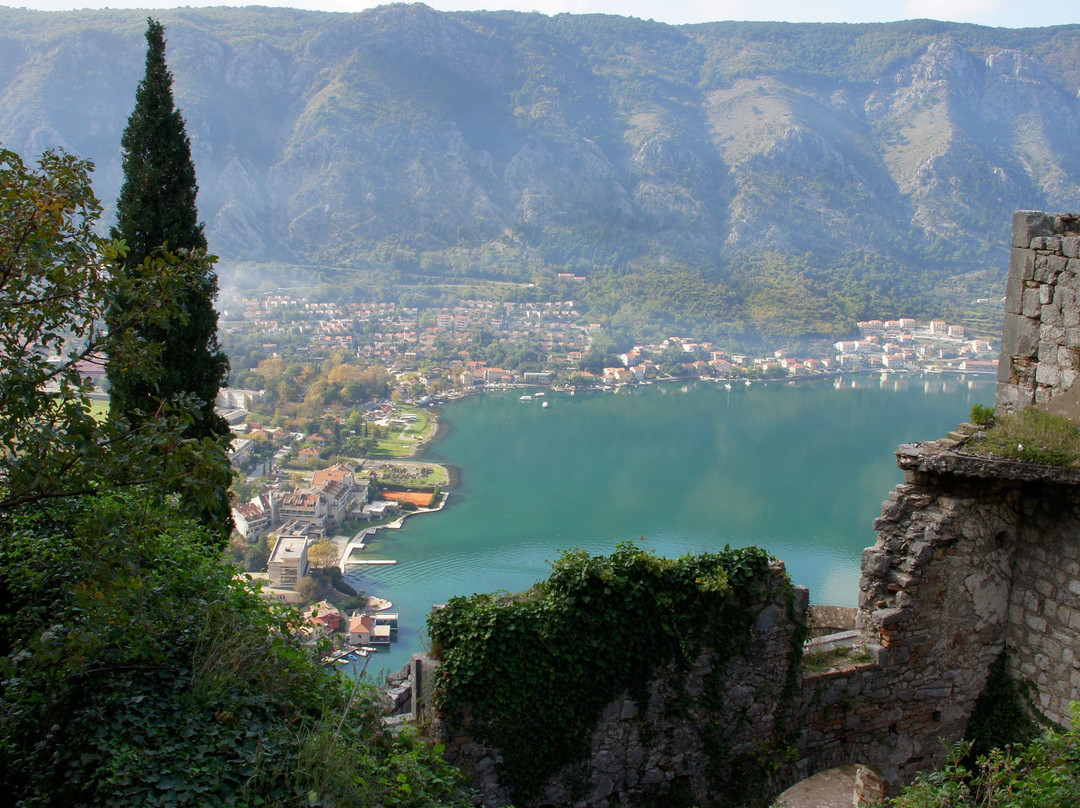 Kotor Fortress-Spiljari必去景点