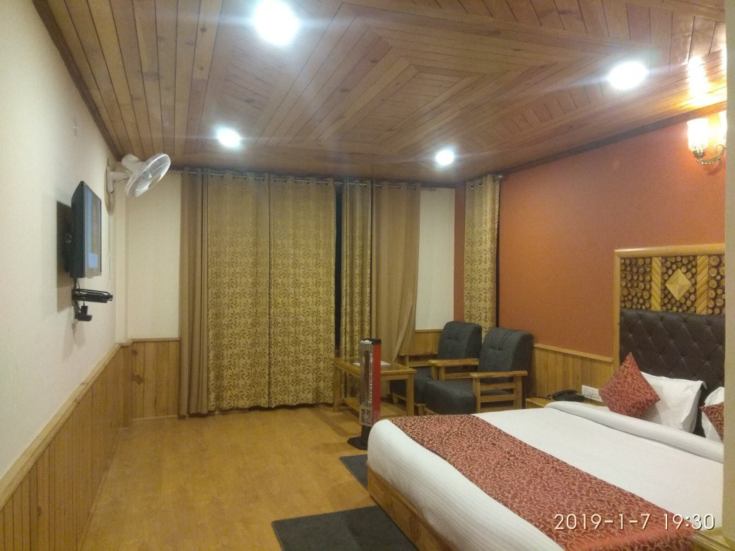 Aamod At Apple Town主图