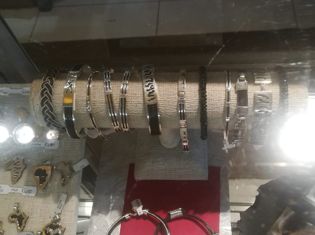 African Tribes-开普敦必去景点