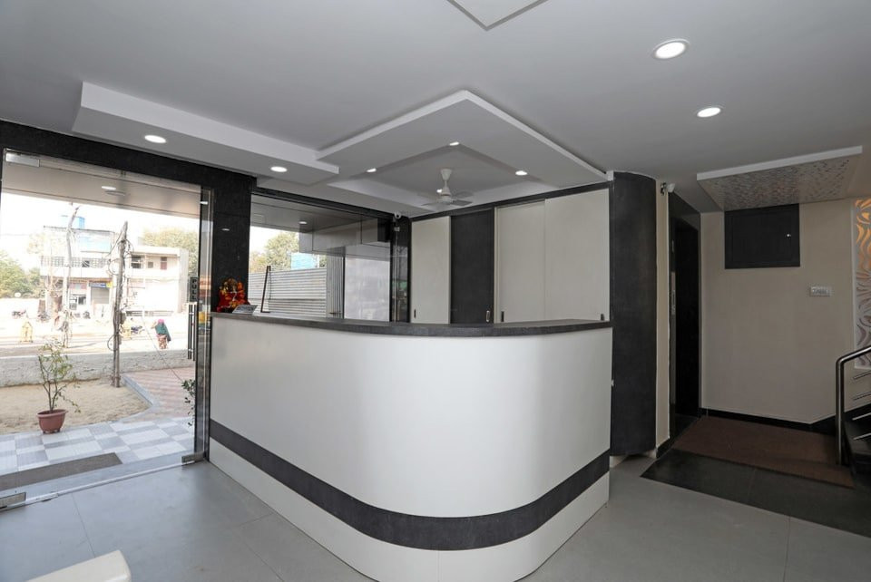 OYO 11602 Ville Parle主图