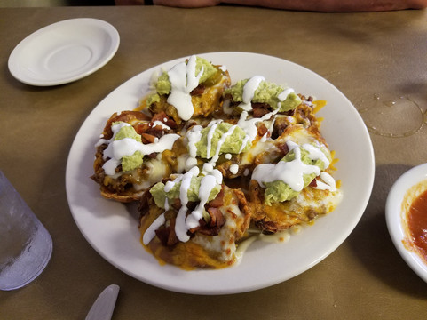 Whitney餐馆和美食-Four Seasons