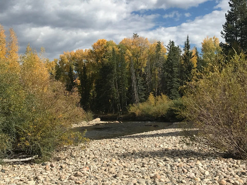 Blue River Trail-银座必去景点