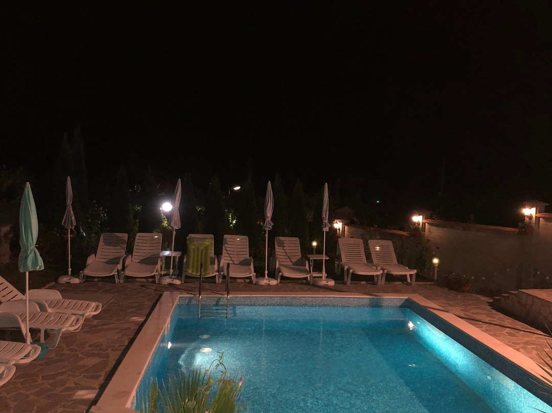 Poseidon Hotel主图