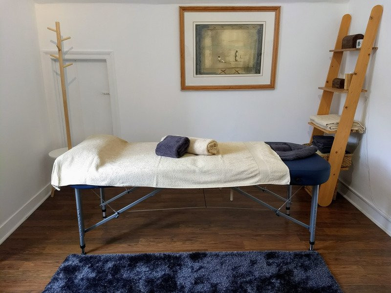 Clinica Feminina de Massagem-埃斯托里尔必去景点