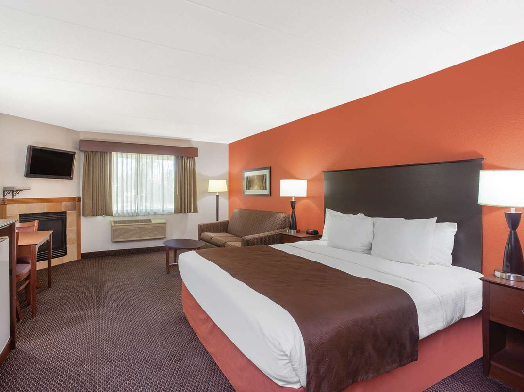 AmericInn by Wyndham White Bear Lake St. Paul主图