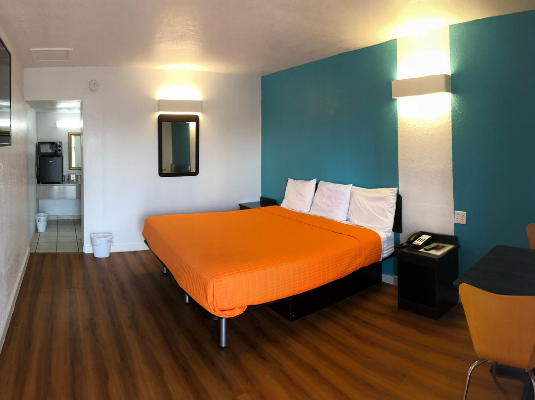 Trade Wind Motel主图