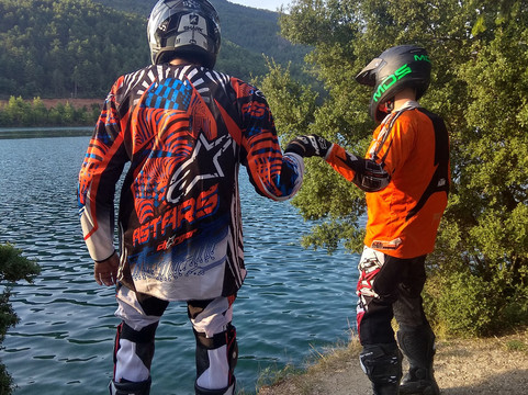 Foxywheels-Peristeri必去景点