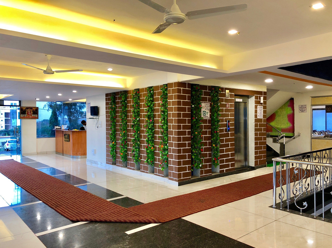 Hotel Hilltop Regency