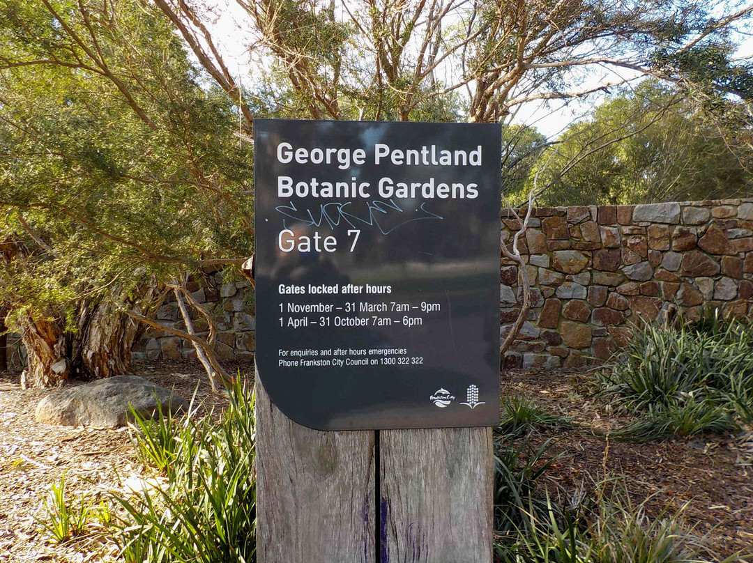 George Pentland Botanical Gardens景点图片