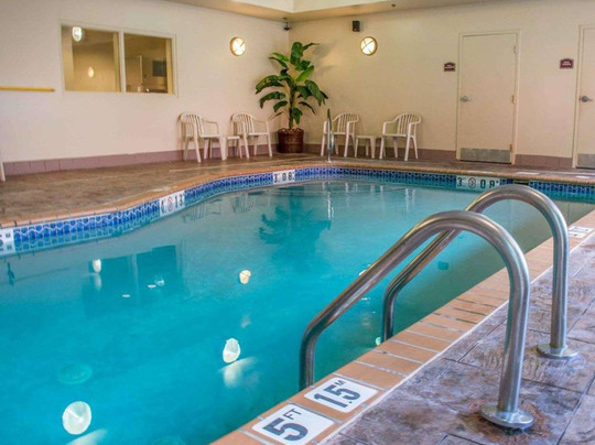 Comfort Suites Huntsville MidCity District at Research Park主图