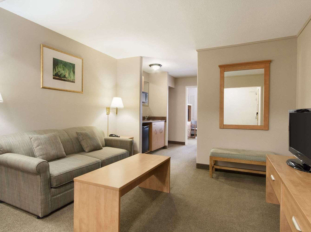 桑德贝戴斯套房酒店主图