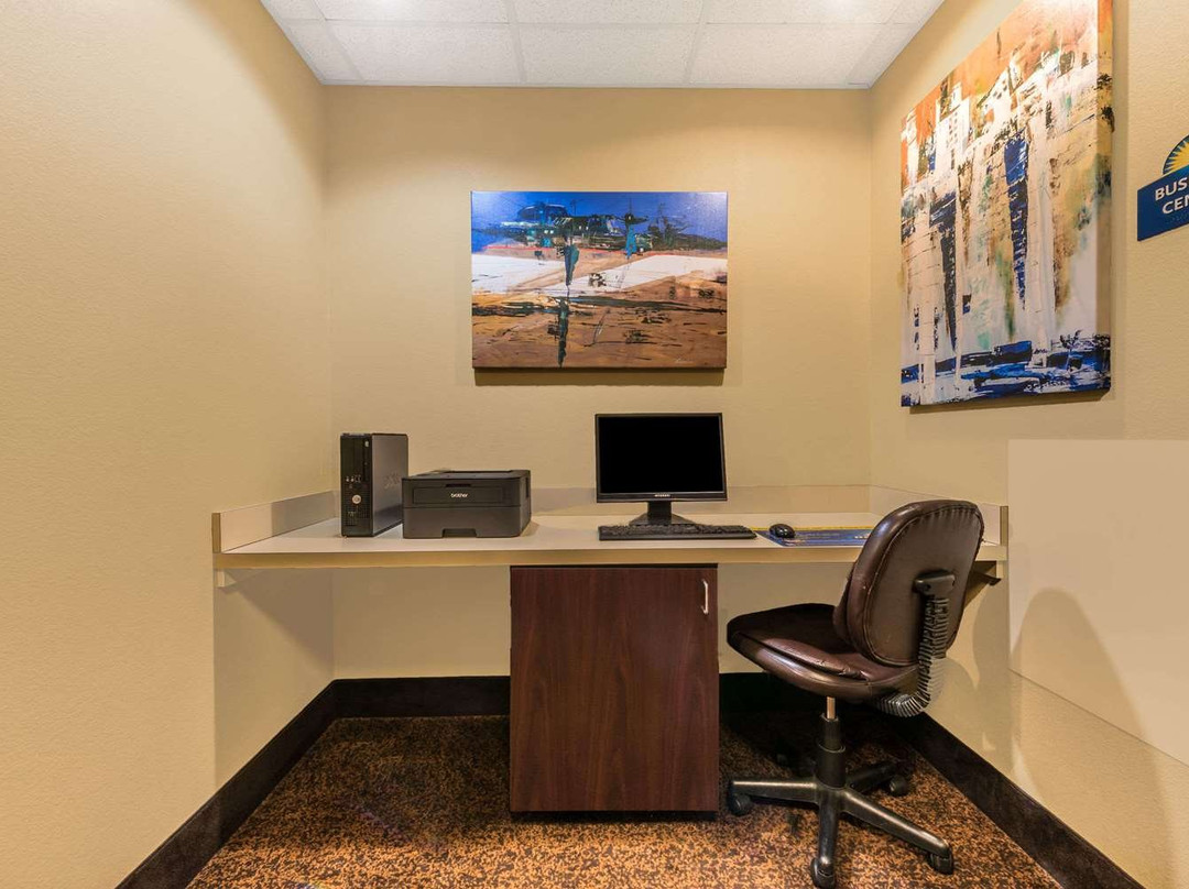 Days Inn by Wyndham Rockdale Texas主图