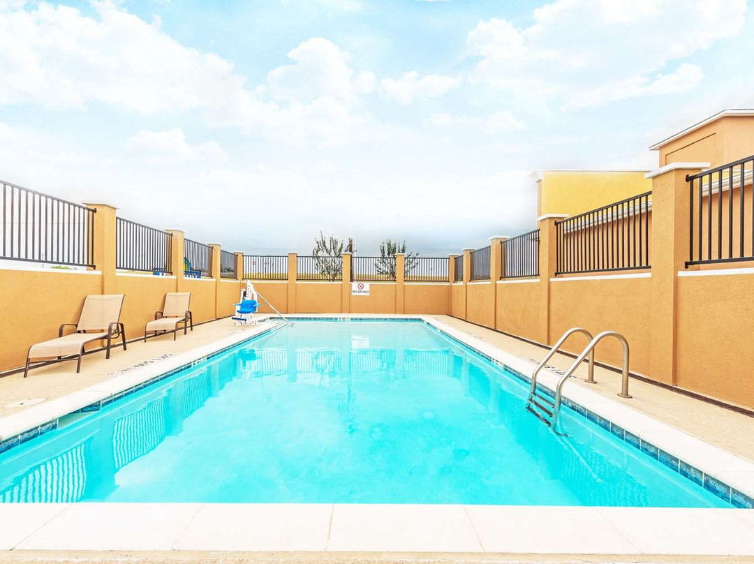 Days Inn by Wyndham Rockdale Texas主图