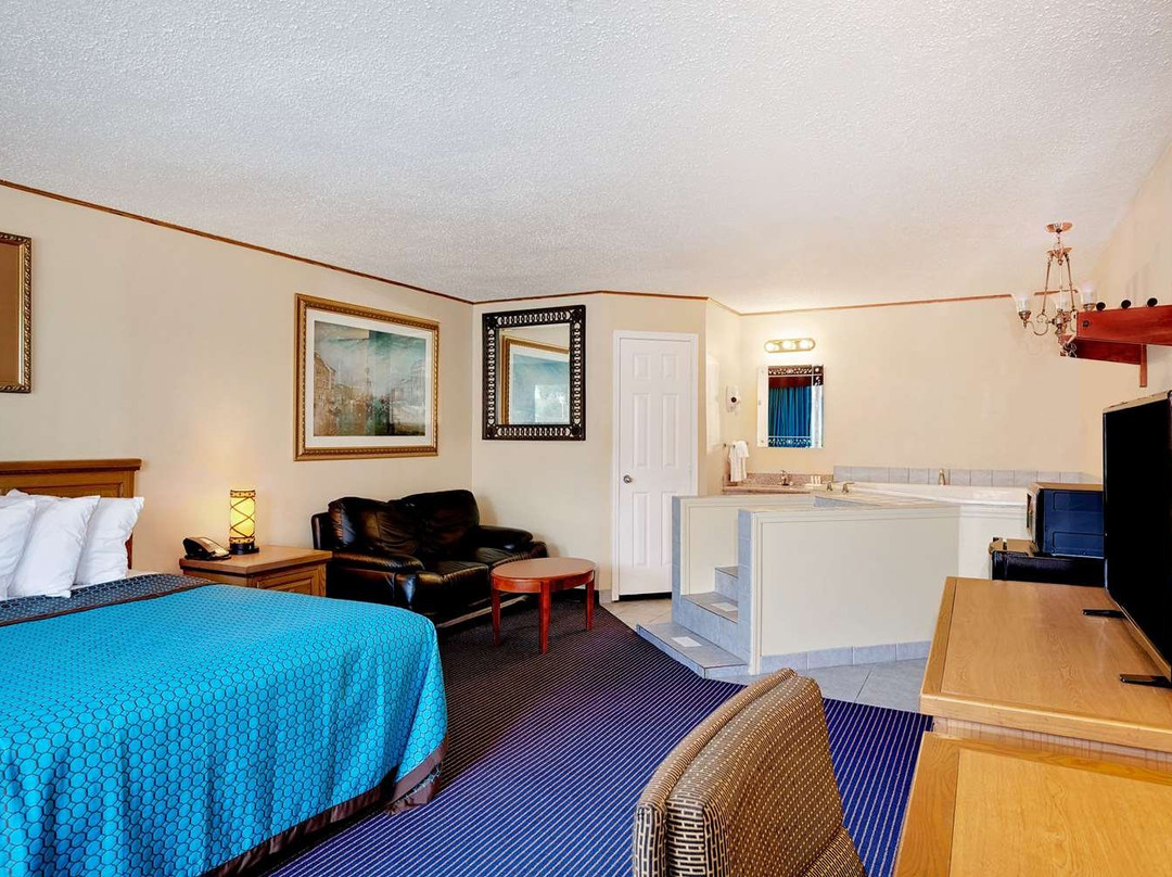 拉斐特/机场戴斯酒店主图