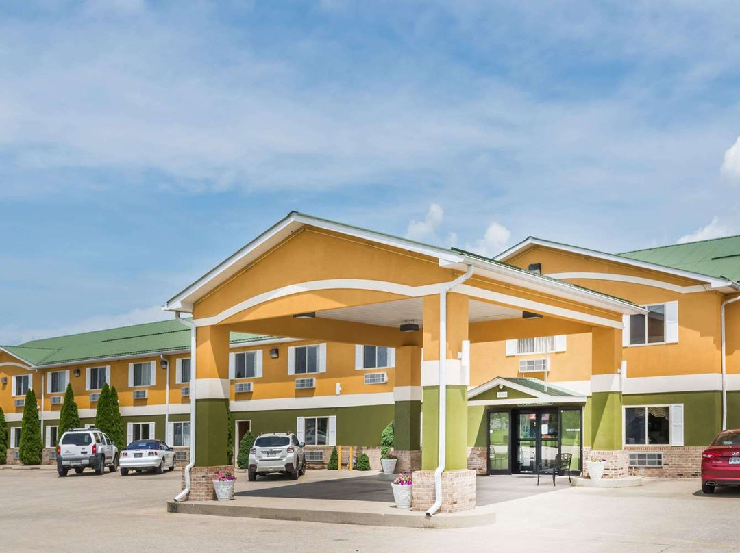 Super 8 by Wyndham Bedford主图