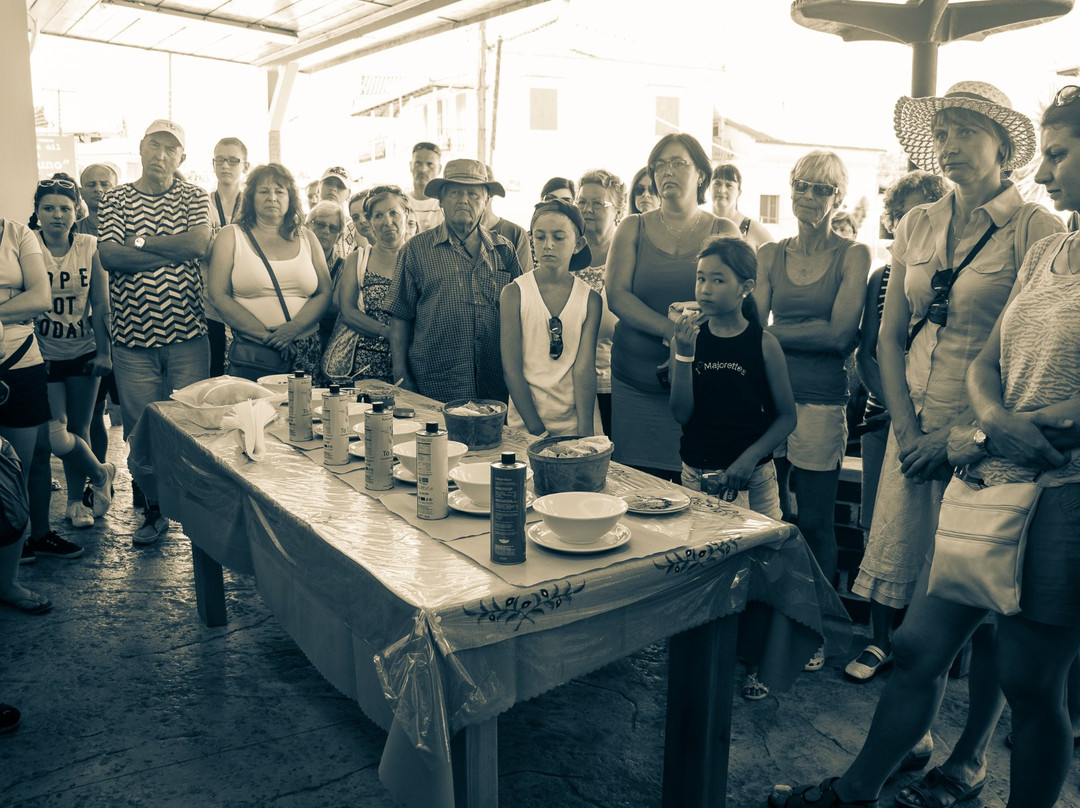 To Vouno-Agios Leontas必去景点