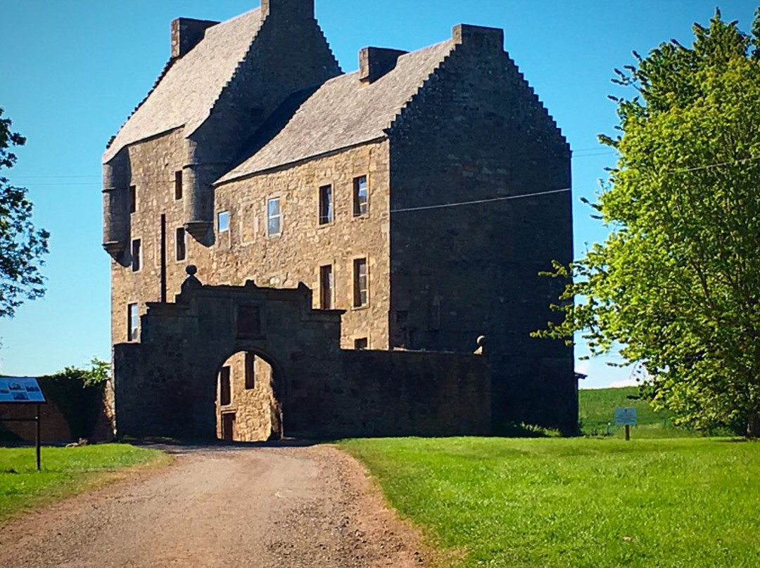 Midhope Castle景点图片