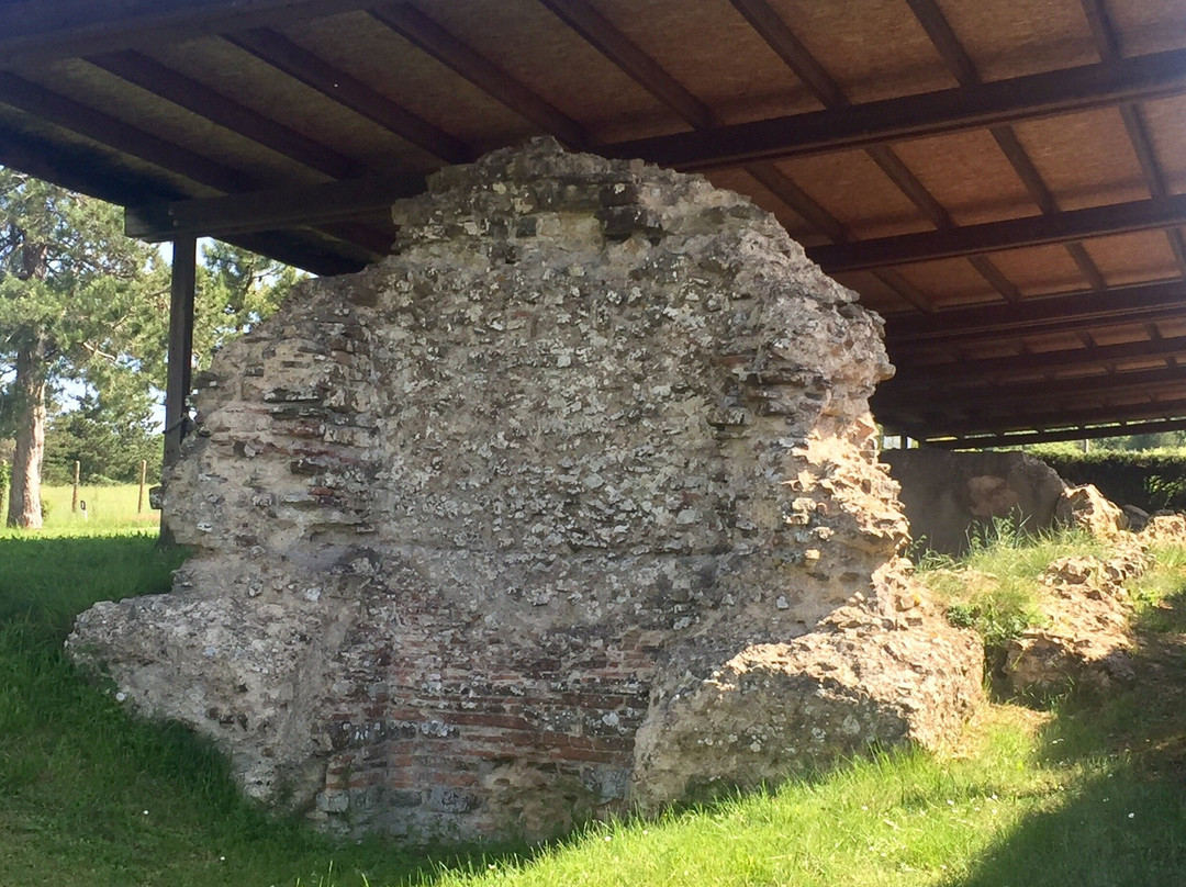 蒙塔约内旅游景点-Cisterna Romana