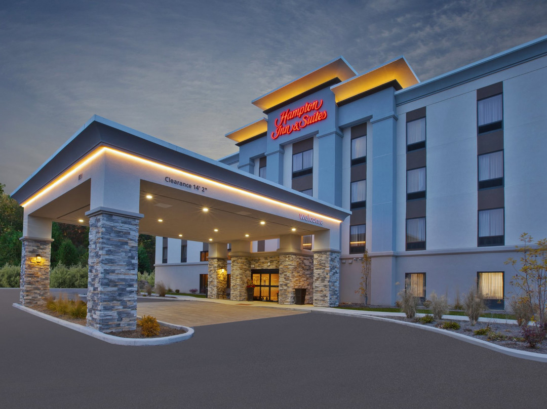 Hampton Inn & Suites Alliance主图
