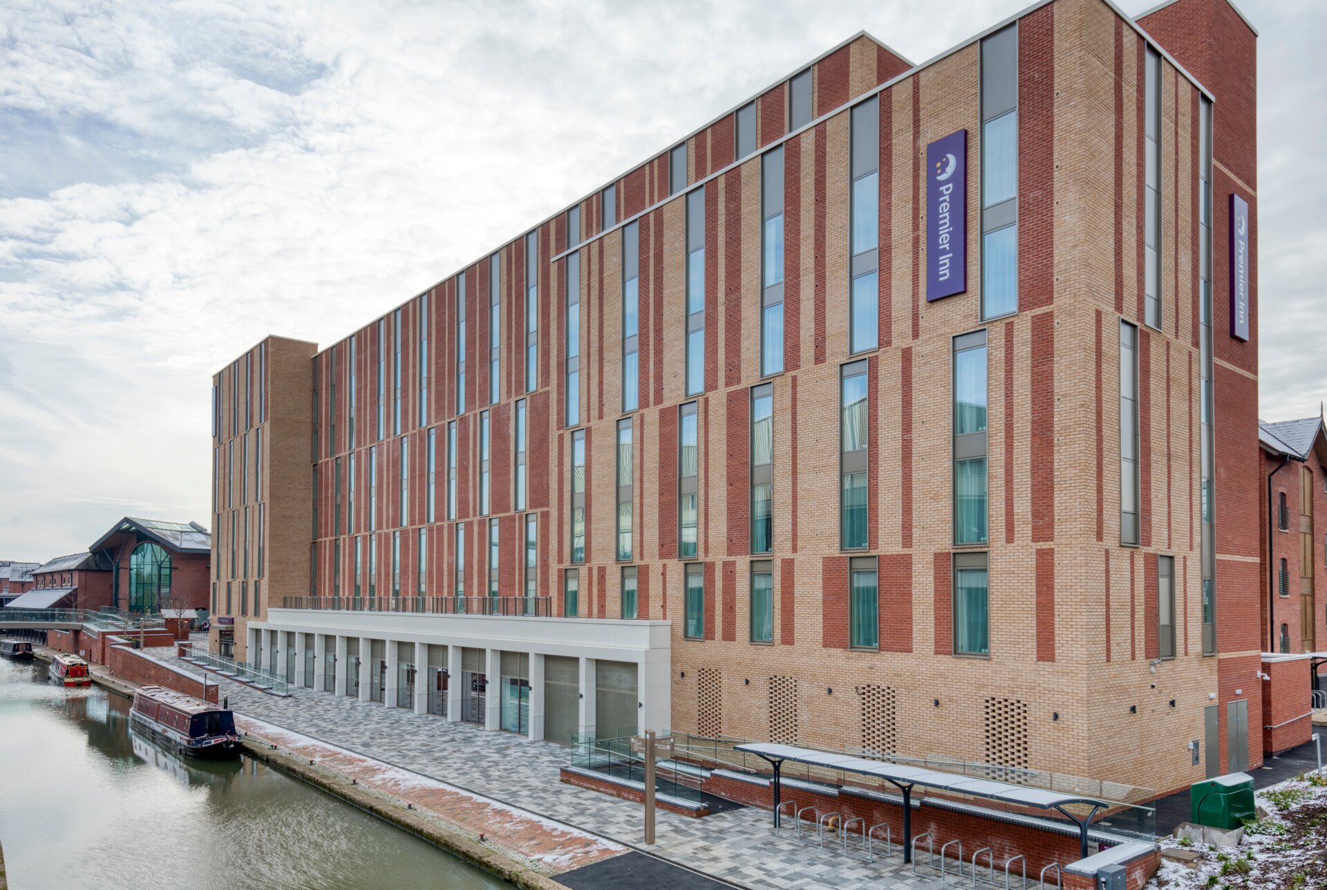 Banbury Town Centre (Castle Quay) Hotel-浴室