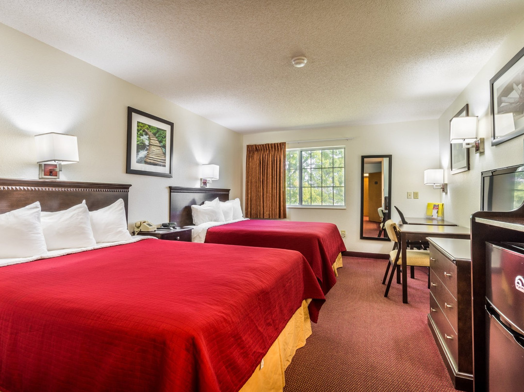 Wamego Inn & Suites主图