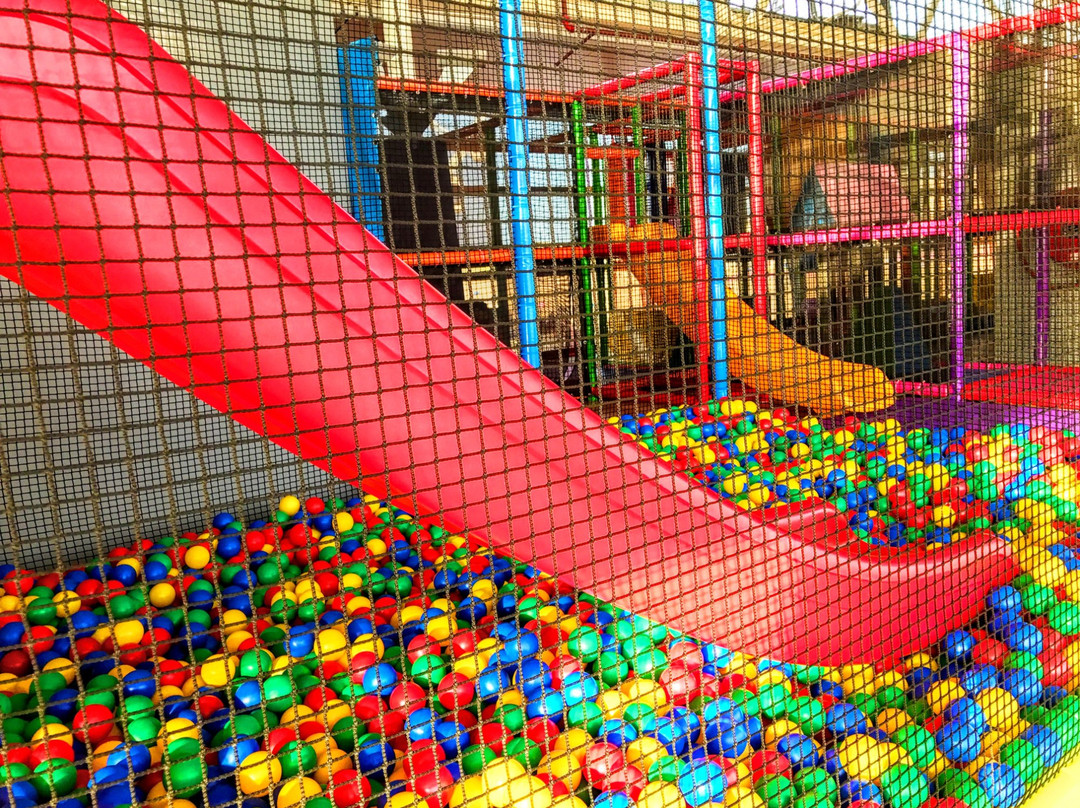 Play & Bounce-斯赫弗宁恩必去景点