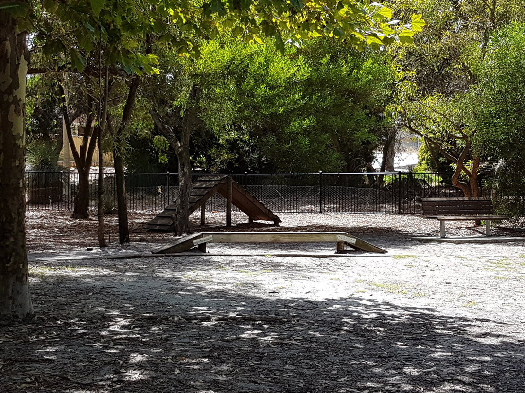 Yarra Vista Dog Park景点图片