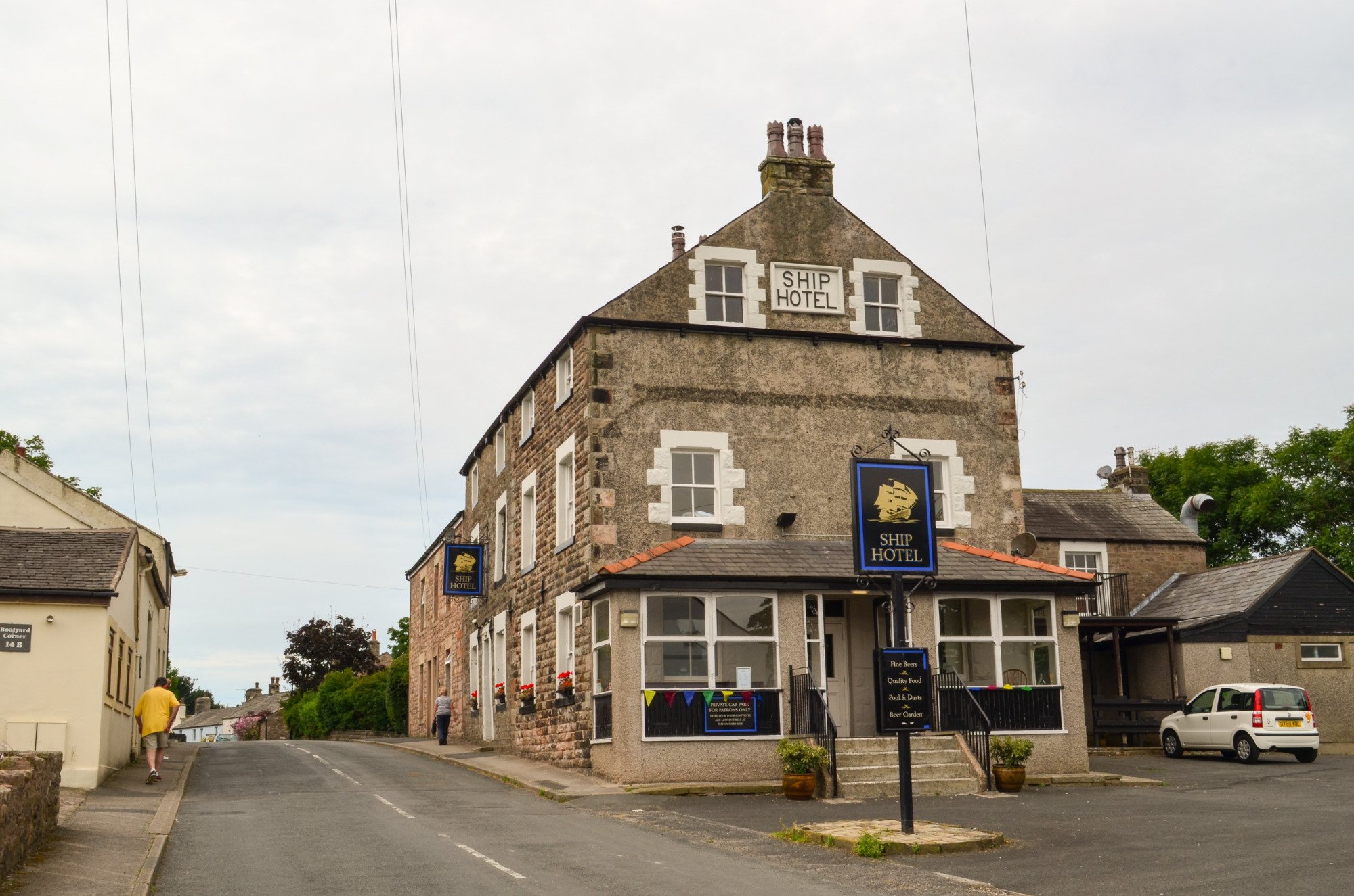 The Ship Hotel-官方