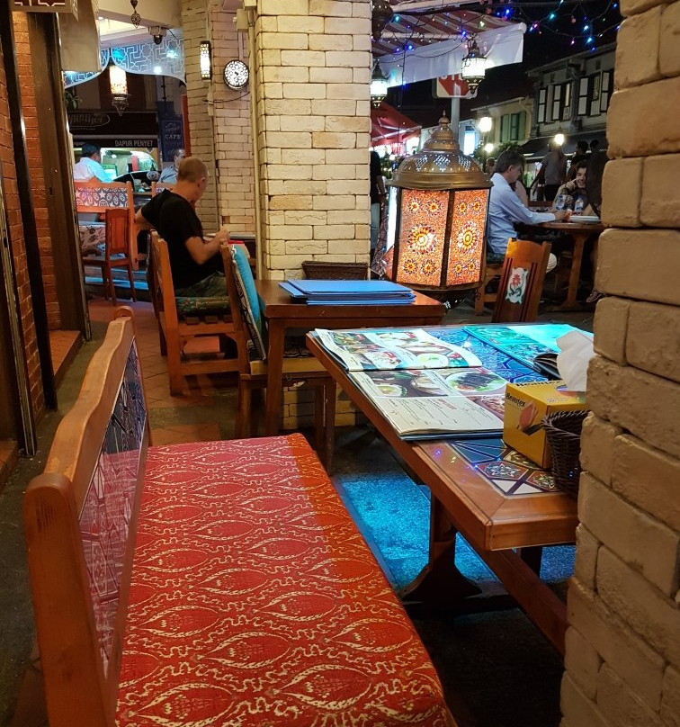 Makdoner Restaurant
