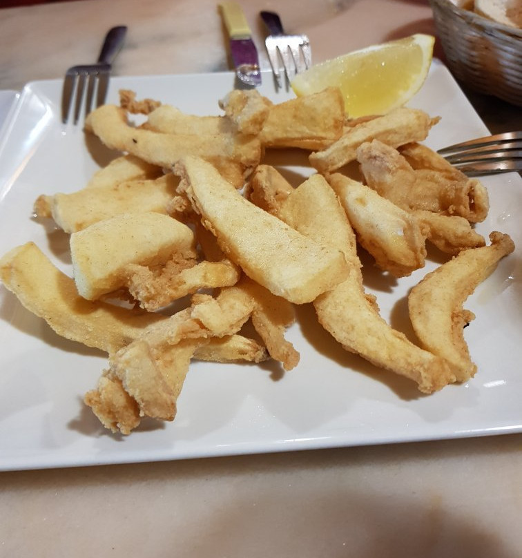 Alosno餐馆和美食-Bar Cafeteria Chanito