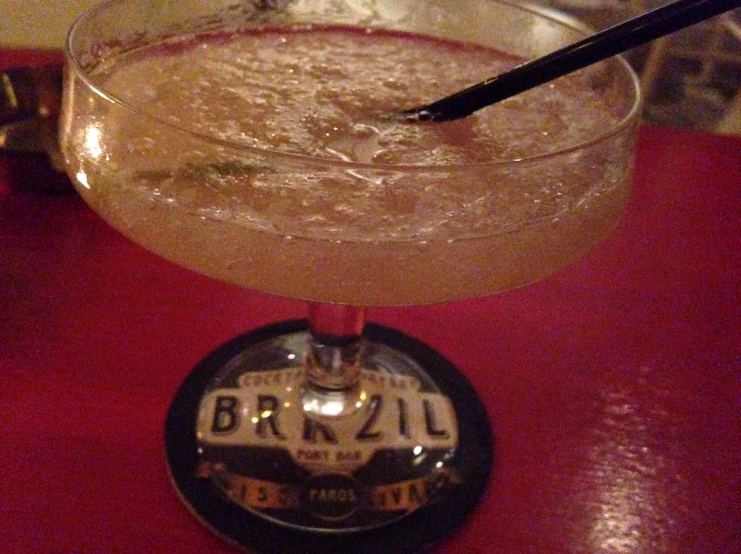Piso Livadi旅游景点-Brazil Cocktail Bar Paros